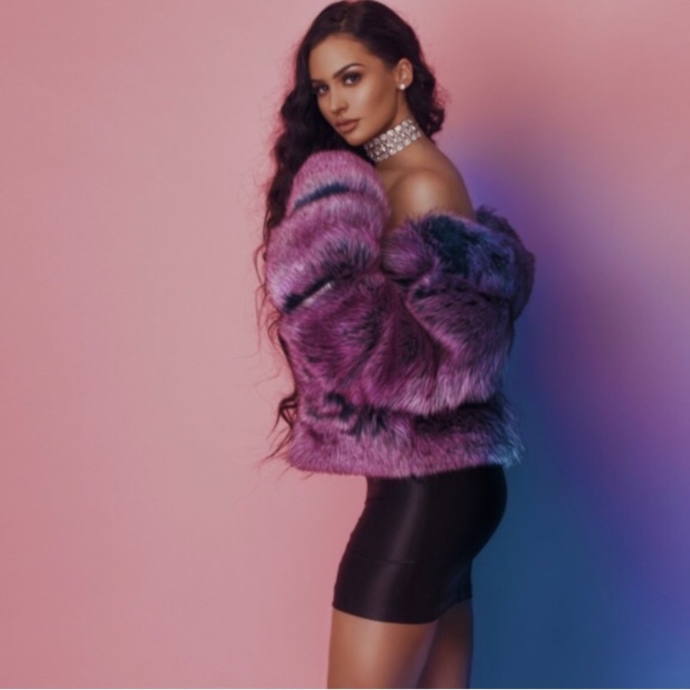 Carli Bybel x MISSGUIDED Faux Fur Coat